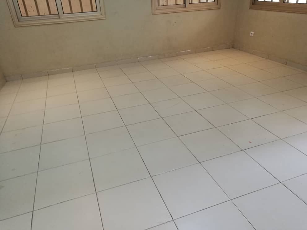 N° 4746 :
                            Villa à louer , Agoe camp fir, Lome, Togo : 90 000 XOF/mois
