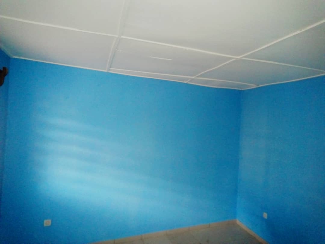 N° 4750 :
                            Chambre salon à louer , Adidogome soviepe, Lome, Togo : 30 000 XOF/mois