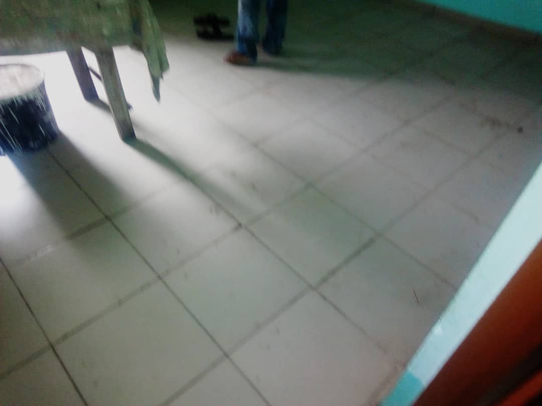 N° 4750 :
                            Chambre salon à louer , Adidogome soviepe, Lome, Togo : 30 000 XOF/mois