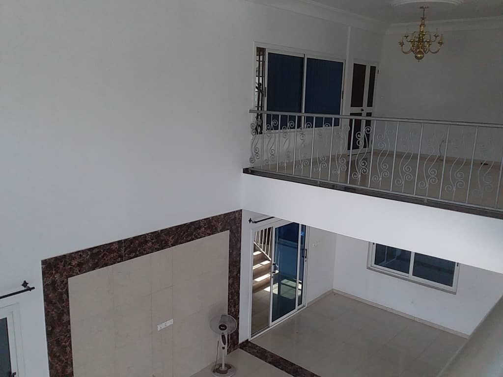 N° 4749 :
                            Villa à louer , Avenou, Lome, Togo : 500 000 XOF/mois