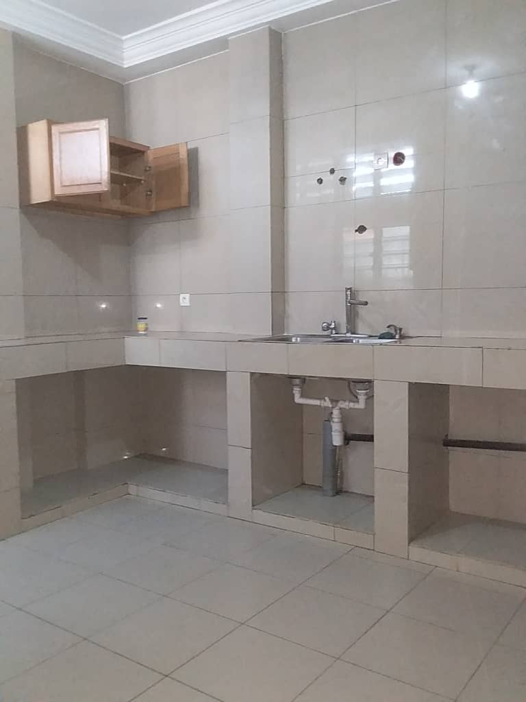 N° 4749 :
                            Villa à louer , Avenou, Lome, Togo : 500 000 XOF/mois