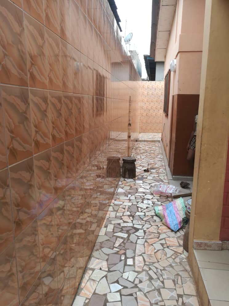 N° 4754 :
                            Villa à vendre , Agoe cacaveli, Lome, Togo : 40 000  000 XOF/vie