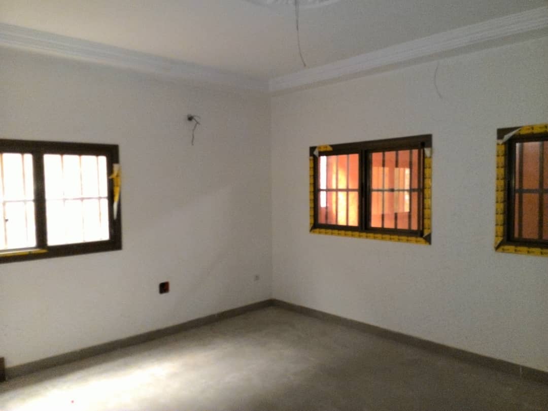 N° 4755 :
                            Appartement à louer ,  avedji, Lome, Togo : 65 000 XOF/mois