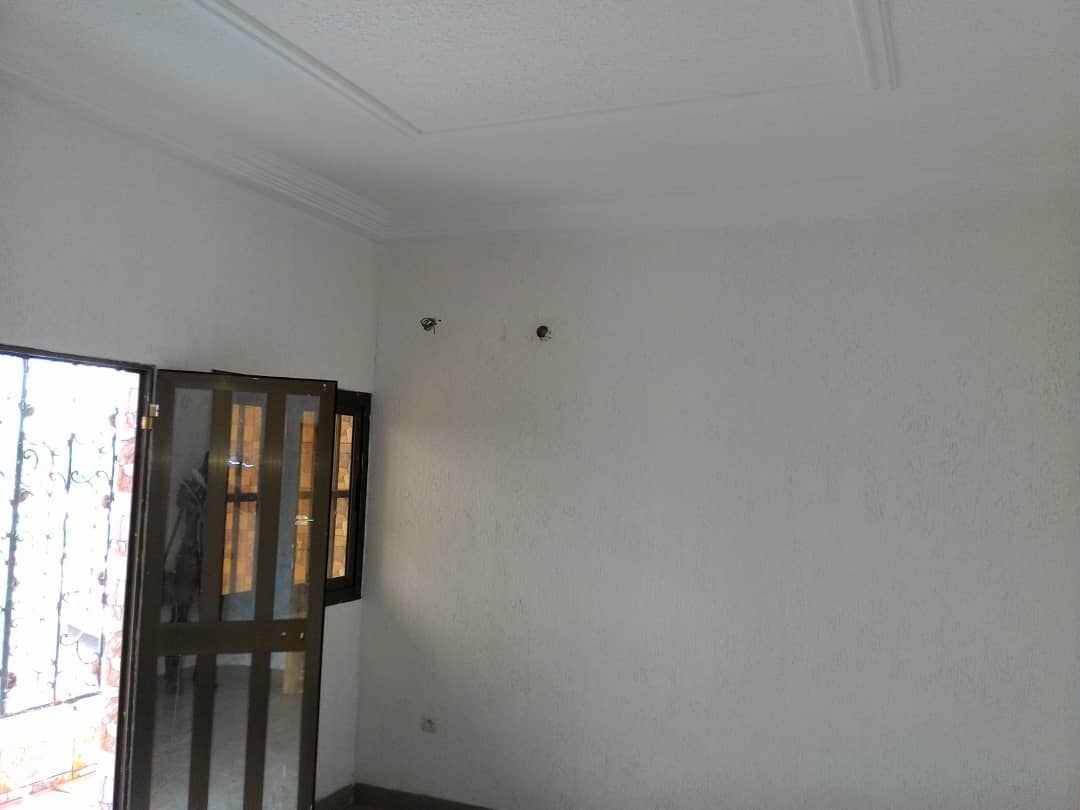 N° 4756 :
                            Chambre à louer , Avedji , Lome, Togo : 35 000 XOF/mois