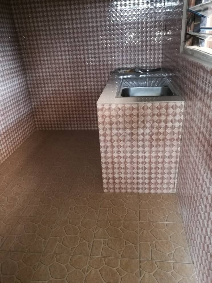 N° 4757 :
                            Villa à louer , Agoe legbassito, Lome, Togo : 70 000 XOF/mois