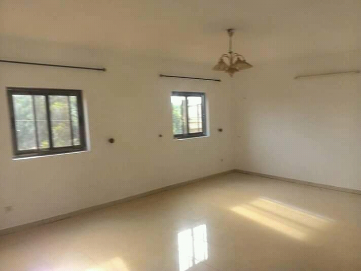 N° 4759 :
                            Appartement à louer , Agoe reserve, Lome, Togo : 80 000 XOF/mois