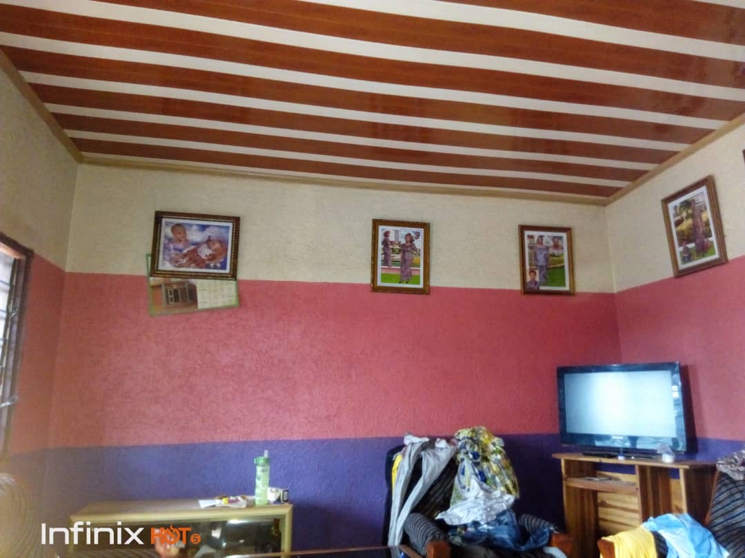 N° 4780 :
                            Maison à vendre , Agoe, Lome, Togo : 18 000  000 XOF/vie