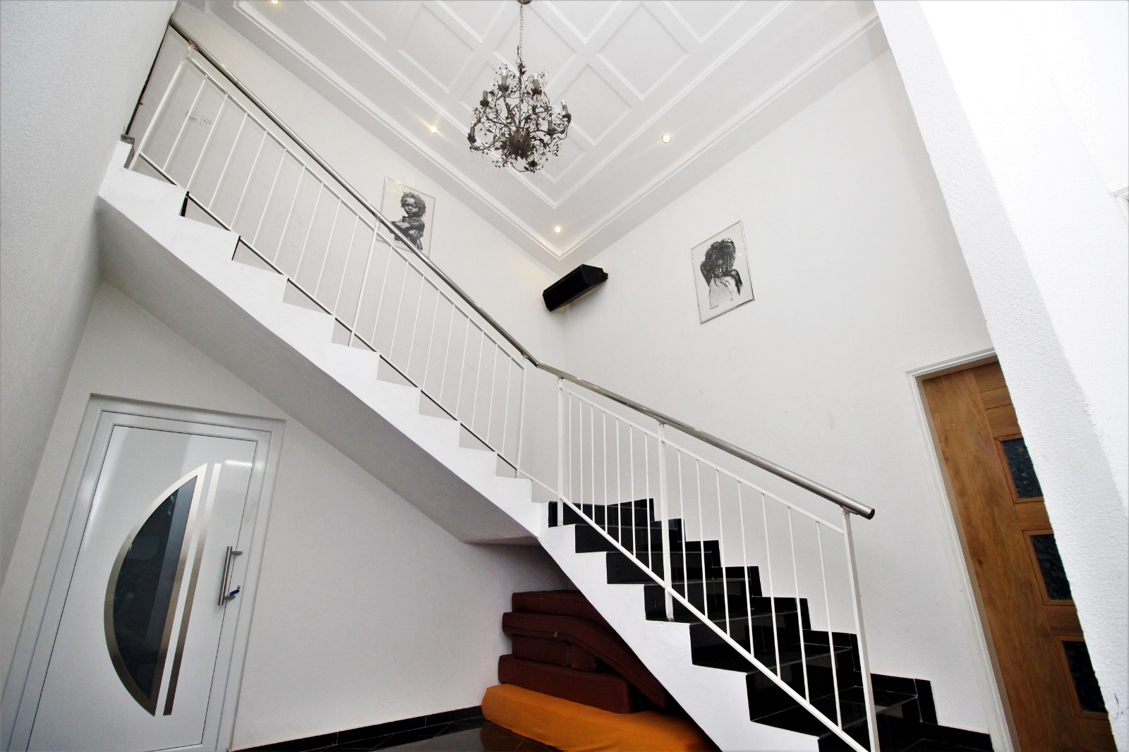 N° 4767 :
                            Villa meublée à louer , Adidogome, Lome, Togo : 2 500  000 XOF/mois
