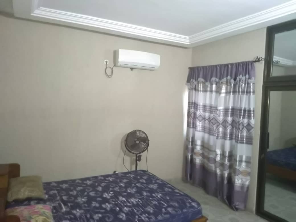 N° 4775 :
                            Appartement meublé à louer , Tokoin  gbonvie, Lome, Togo : 300 000 XOF/mois