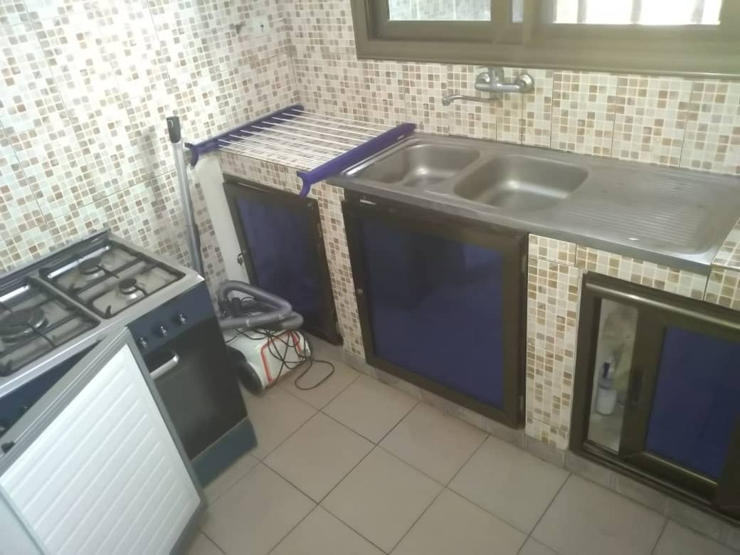 N° 4775 :
                            Appartement meublé à louer , Tokoin  gbonvie, Lome, Togo : 300 000 XOF/mois