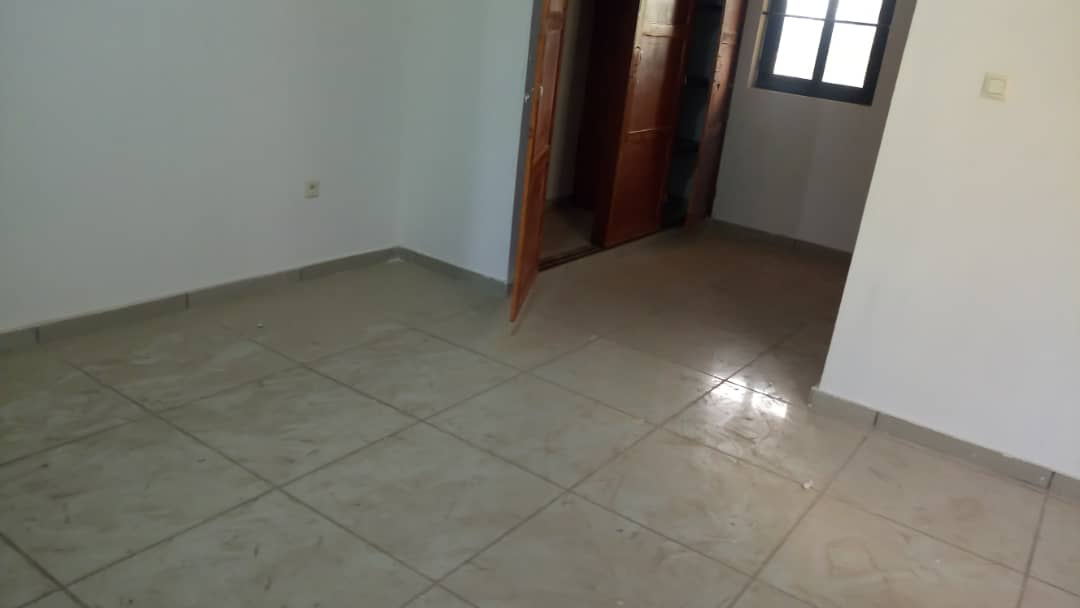 N° 4774 :
                            Villa à louer , Apedokoe, Lome, Togo : 250 000 XOF/mois