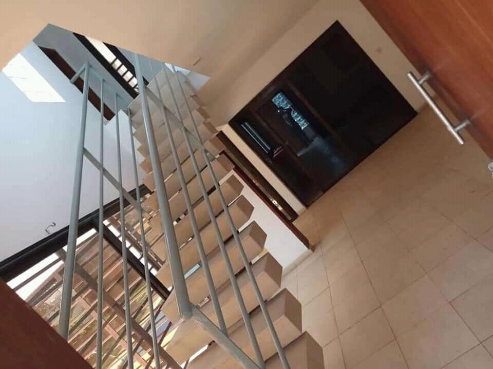 N° 4771 :
                            Villa à louer , Hedzranawoe, Lome, Togo : 800 000 XOF/mois