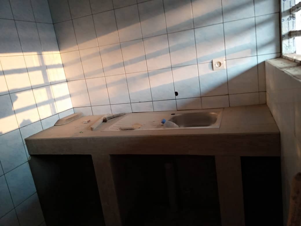 N° 4776 :
                            Chambre salon à louer , Agoe kossigan, Lome, Togo : 40 000 XOF/mois