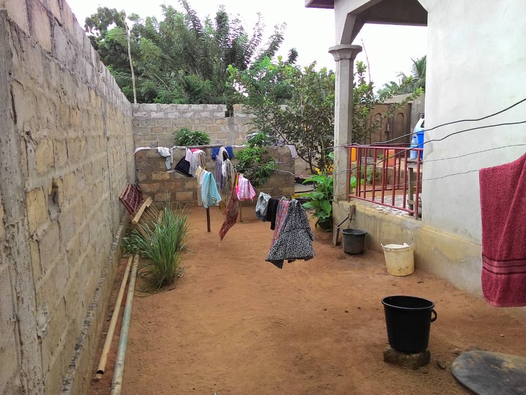 N° 4782 :
                            Villa à vendre , Zanguera, Lome, Togo : 15 000  000 XOF/vie
