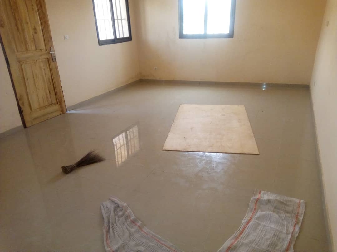 N° 4784 :
                            Appartement à louer , Agbalepedo, Lome, Togo : 120 000 XOF/mois