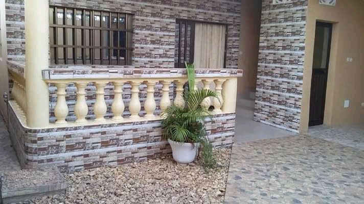 N° 4788 :
                            Villa meublée à louer , Agoe, Lome, Togo : 300 000 XOF/mois