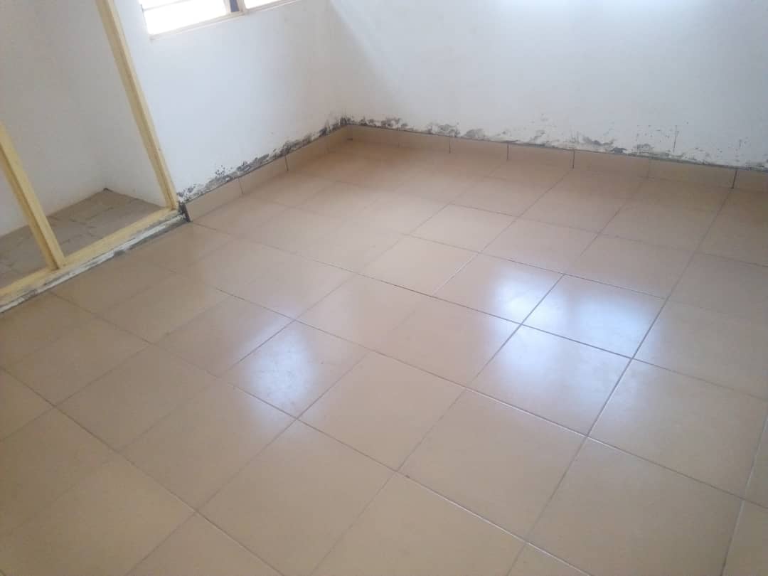N° 4790 :
                            Villa à louer , Agoe, Lome, Togo : 150 000 XOF/mois