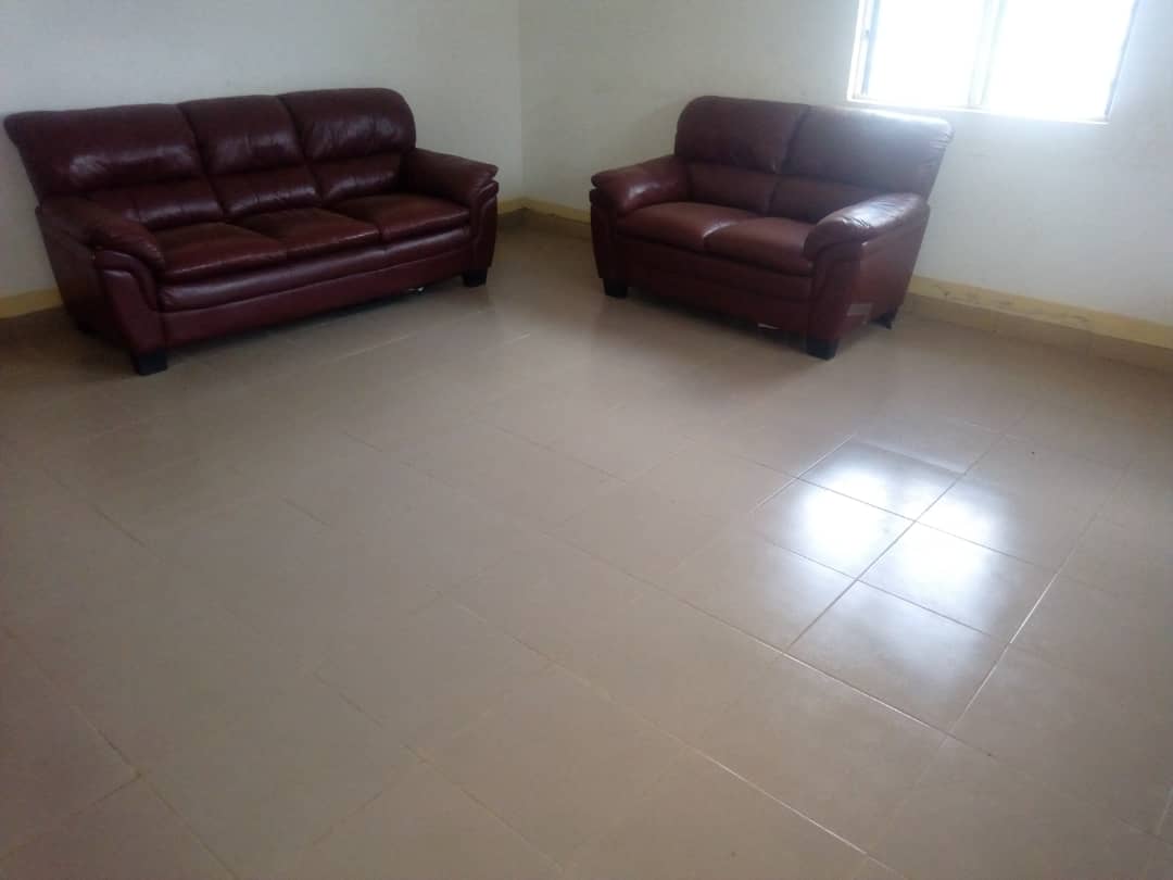 N° 4790 :
                            Villa à louer , Agoe, Lome, Togo : 150 000 XOF/mois