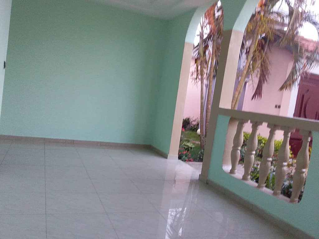 N° 4789 :
                            Villa à louer , Avedji , Lome, Togo : 250 000 XOF/mois