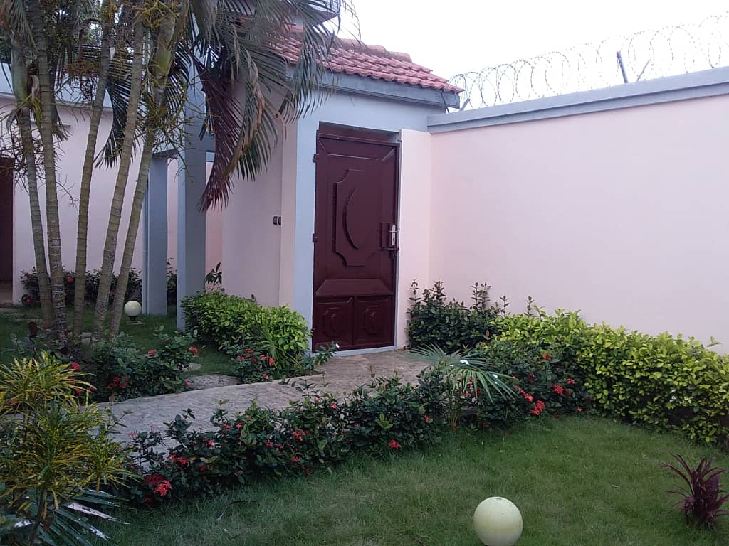 N° 4789 :
                            Villa à louer , Avedji , Lome, Togo : 250 000 XOF/mois