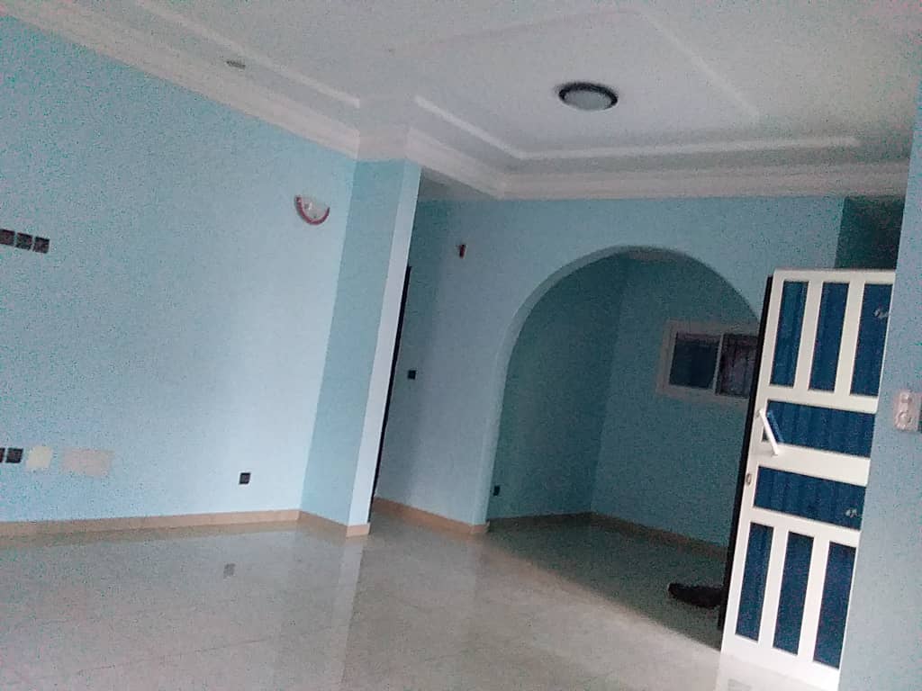 N° 4789 :
                            Villa à louer , Avedji , Lome, Togo : 250 000 XOF/mois