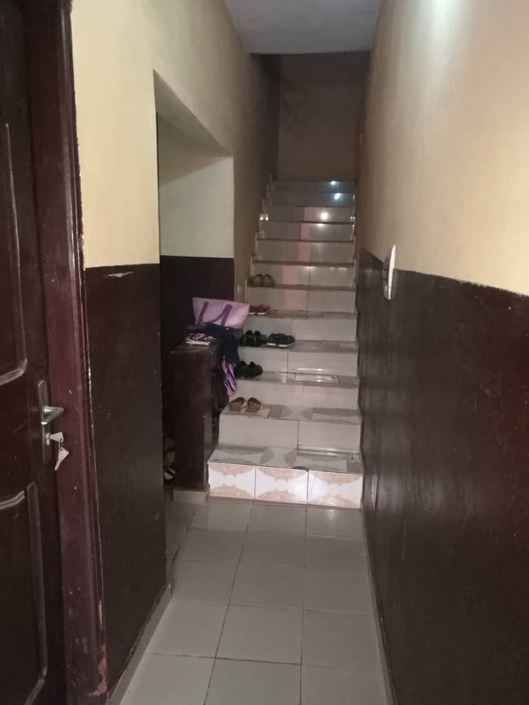 N° 4792 :
                            Villa à vendre , Agoe, Lome, Togo : 32 000  000 XOF/vie