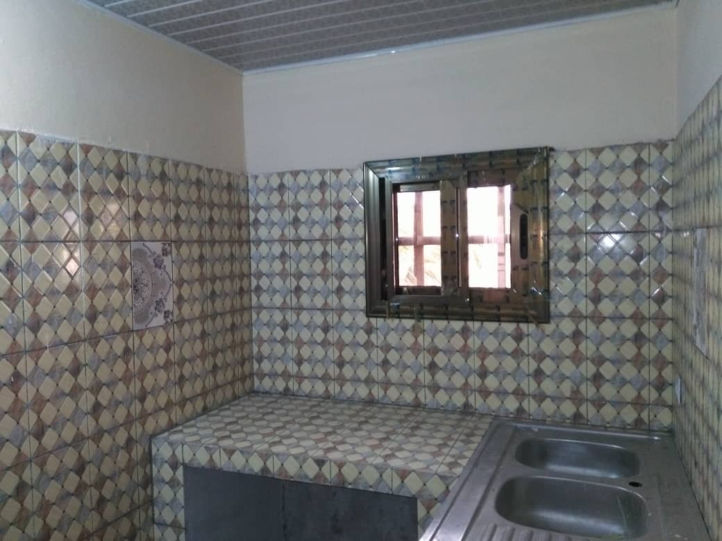 N° 4799 :
                            Appartement à louer , Agoe, Lome, Togo : 180 000 XOF/mois