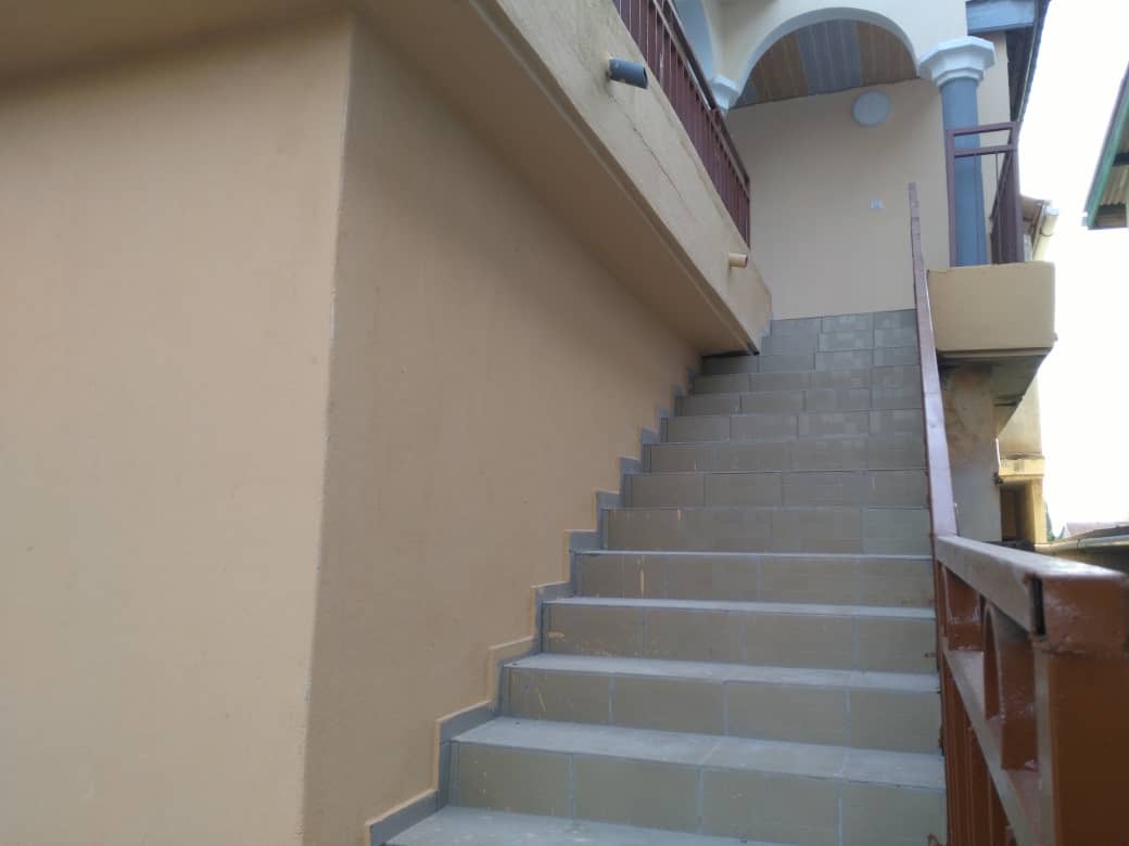 N° 4799 :
                            Appartement à louer , Agoe, Lome, Togo : 180 000 XOF/mois