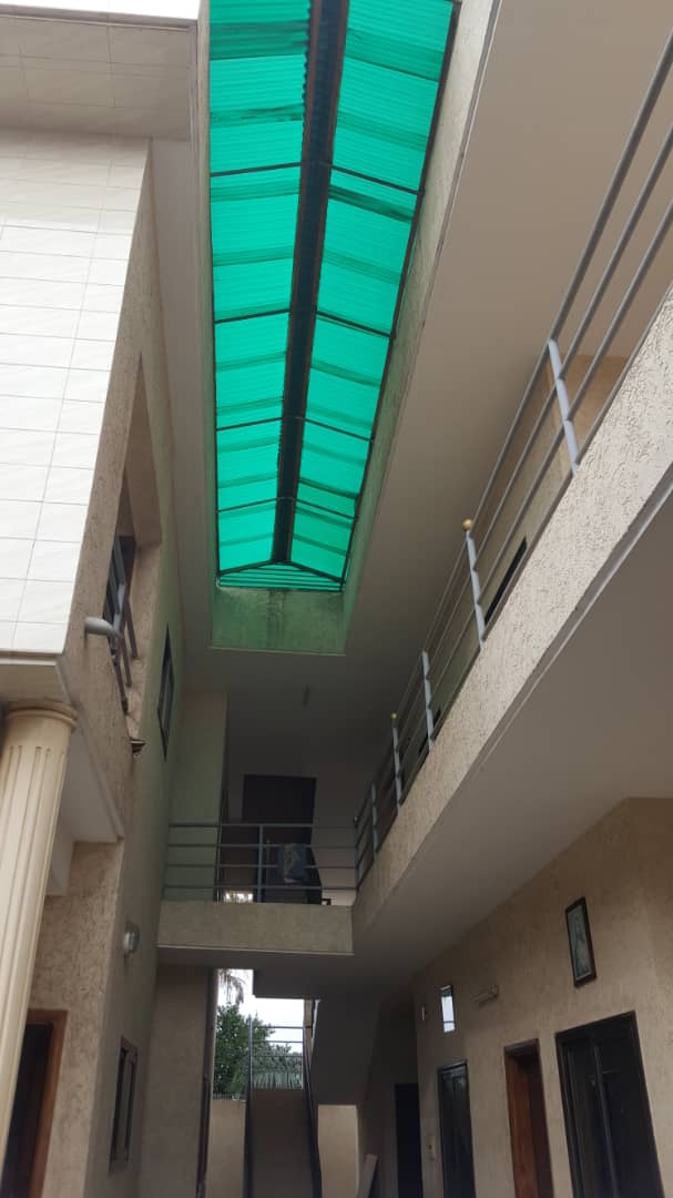 N° 4800 :
                            Villa à vendre , Hedzranawoe , Lome, Togo : 280 000  000 XOF/vie