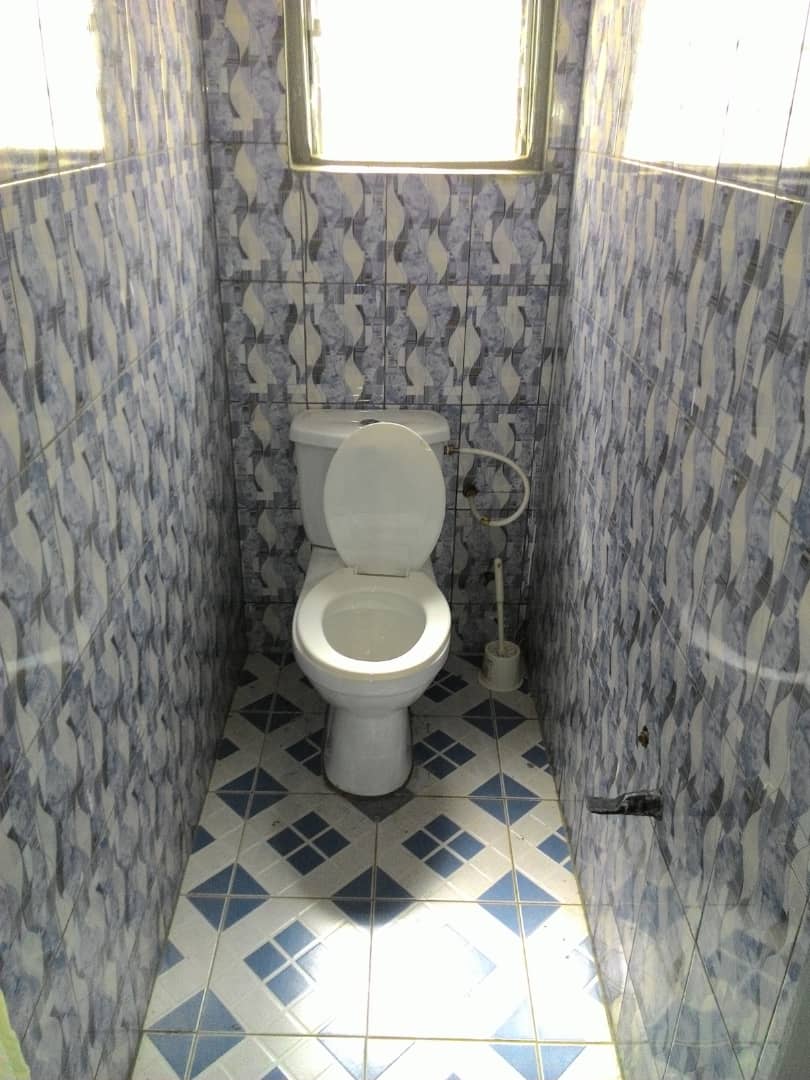 N° 4803 :
                            Villa à louer , Agoe, Lome, Togo : 80 000 XOF/mois