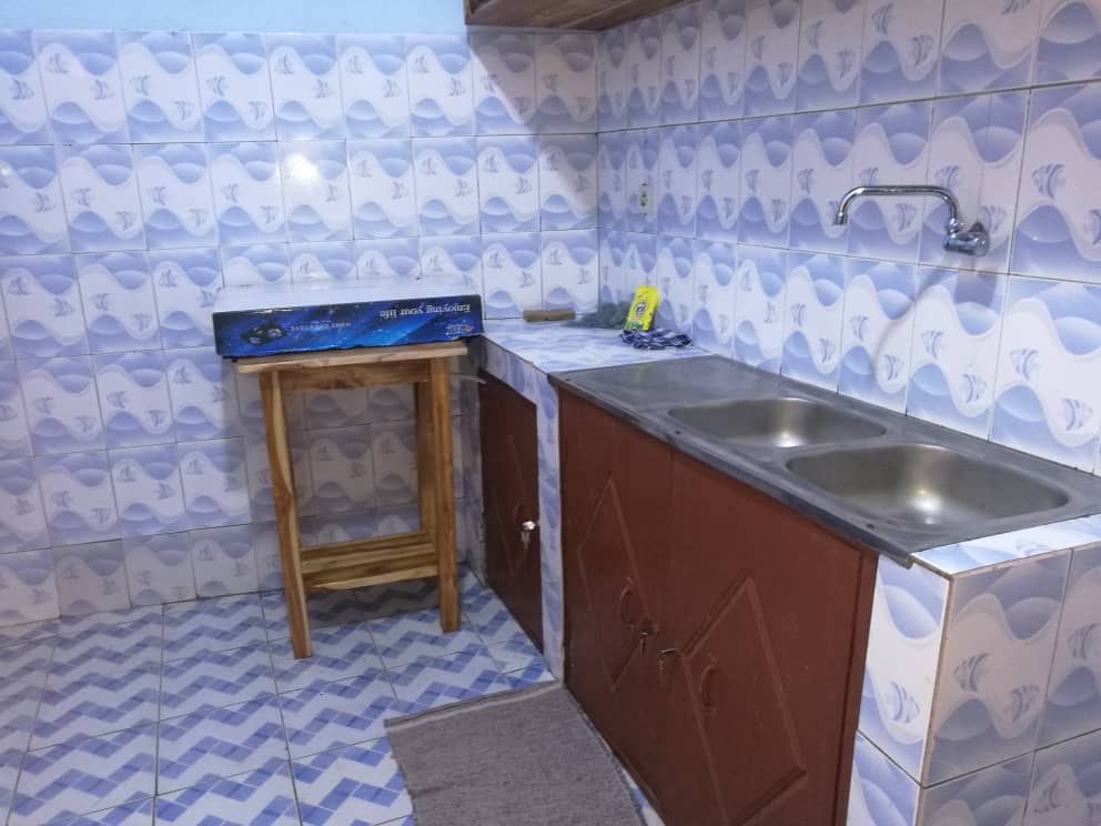 N° 4807 :
                            Appartement meublé à louer , Agoe sogbossito, Lome, Togo : 150 000 XOF/mois