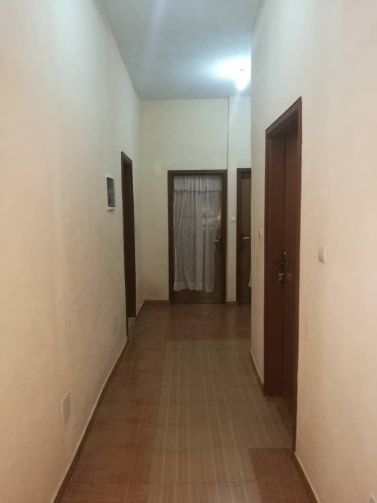 N° 4807 :
                            Appartement meublé à louer , Agoe sogbossito, Lome, Togo : 150 000 XOF/mois
