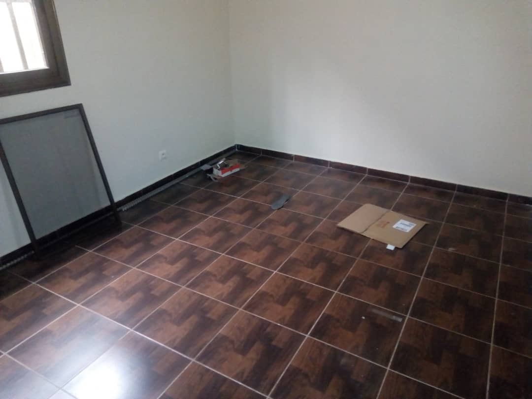 N° 4808 :
                            Villa à louer , Amadahome, Lome, Togo : 150 000 XOF/mois