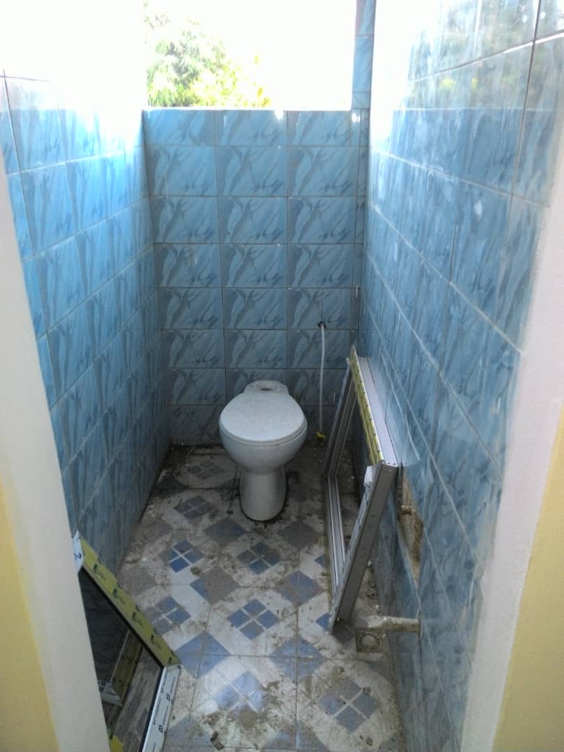 N° 4834 :
                            Appartement à louer , Entreprise de l'union, Lome, Togo : 70 000 XOF/mois