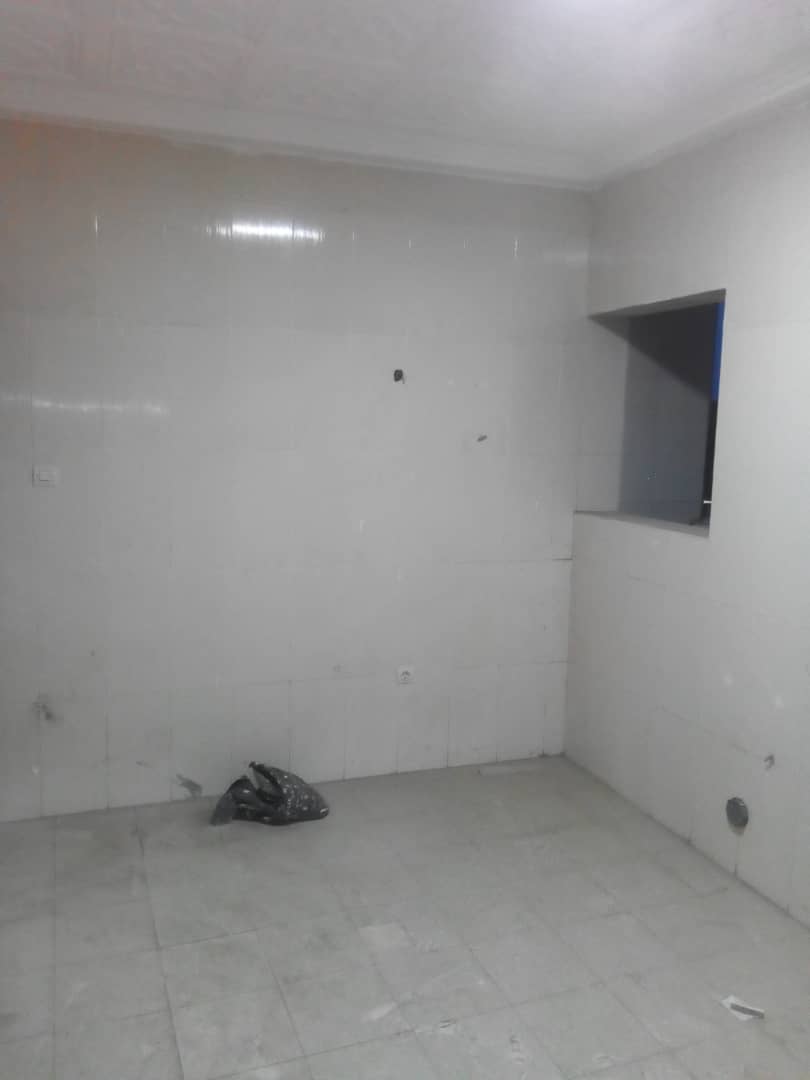 N° 4839 :
                            Bureau à louer , Nukafu , Lome, Togo : 800 000 XOF/mois