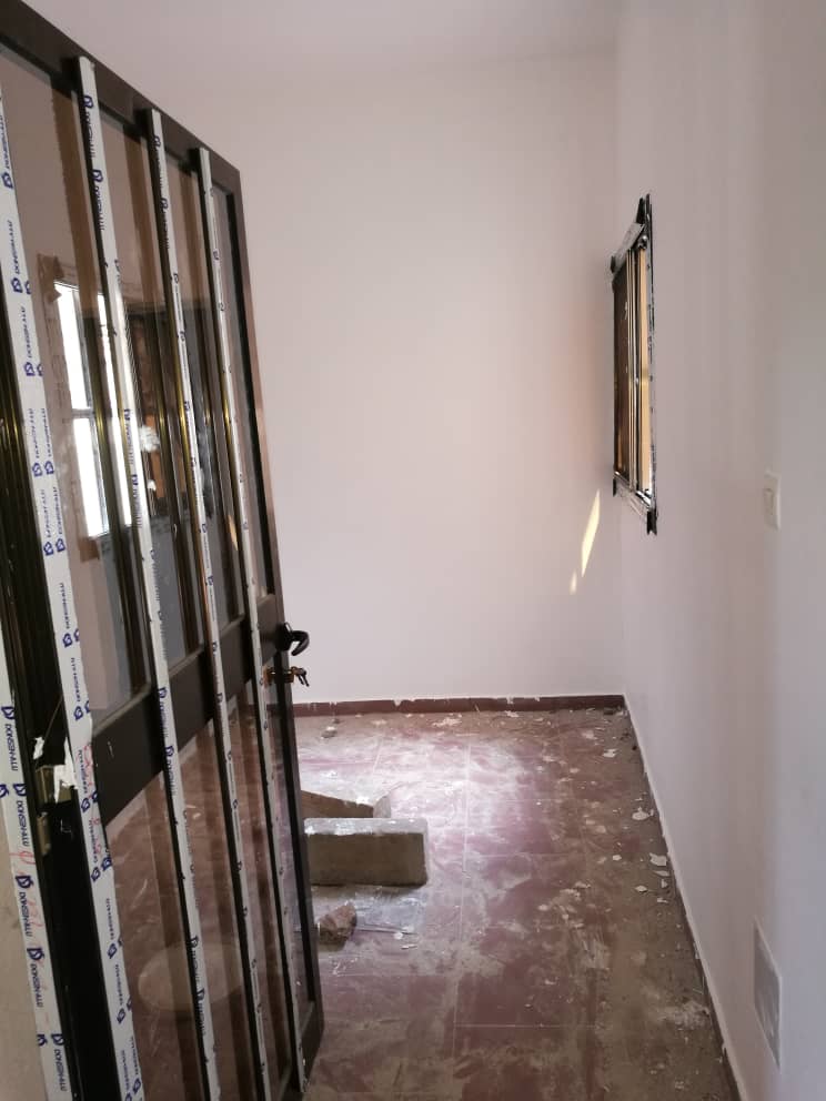 N° 4840 :
                            Chambre salon à louer , Agoe, Lome, Togo : 40 000 XOF/mois