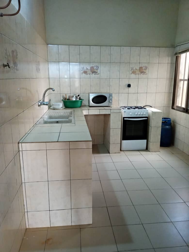 N° 4845 :
                            Appartement meublé à louer , Agoe, Lome, Togo : 250 000 XOF/mois
