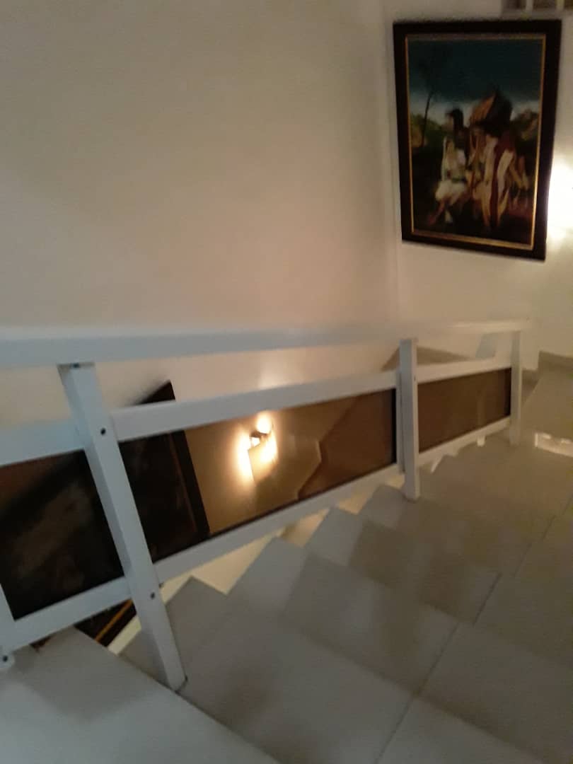 N° 4852 :
                            Villa à vendre , Agoe camp fir, Lomé, Togo : 200 000  000 XOF/vie