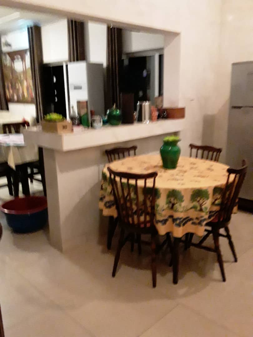 N° 4852 :
                            Villa à vendre , Agoe camp fir, Lomé, Togo : 200 000  000 XOF/vie