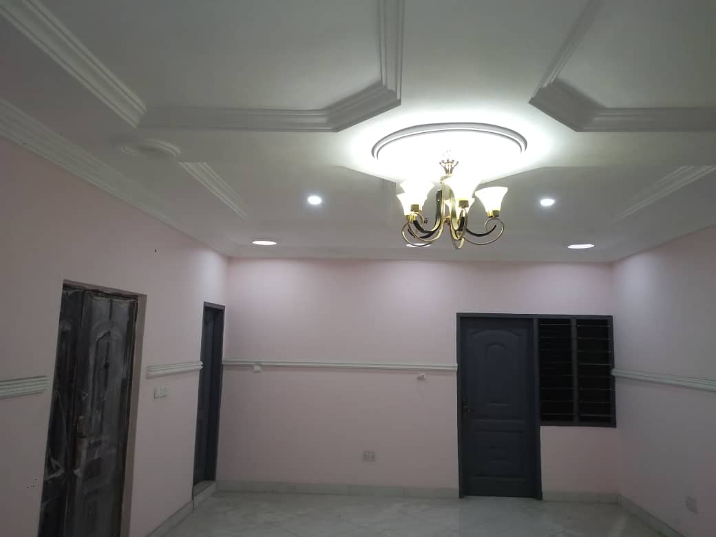 N° 4855 :
                            Villa à louer , Hedzranawoe, Lome, Togo : 400 000 XOF/mois