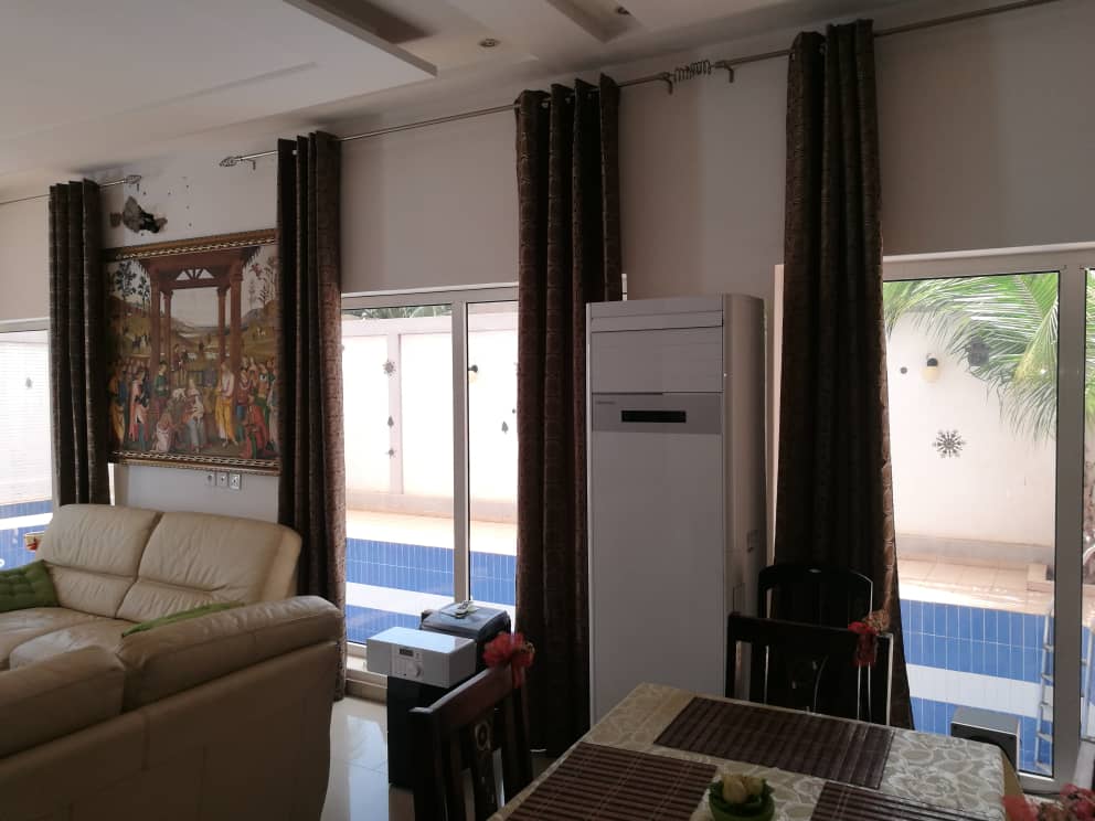 N° 4856 :
                            Villa à vendre , Agoe, Lome, Togo : 200 000  000 XOF/vie