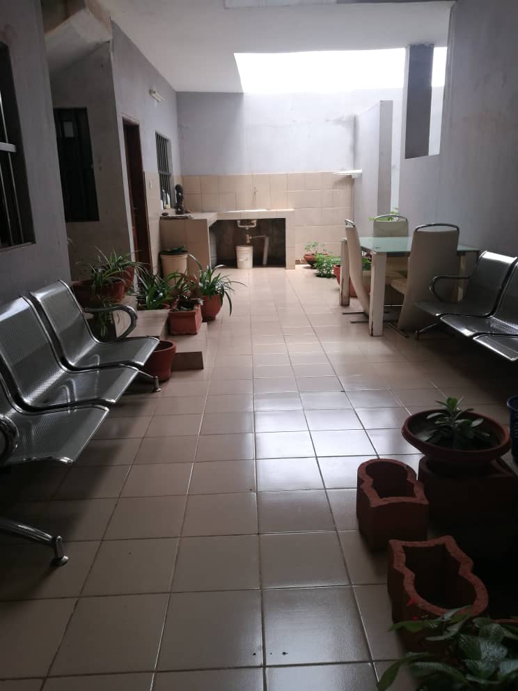 N° 4856 :
                            Villa à vendre , Agoe, Lome, Togo : 200 000  000 XOF/vie