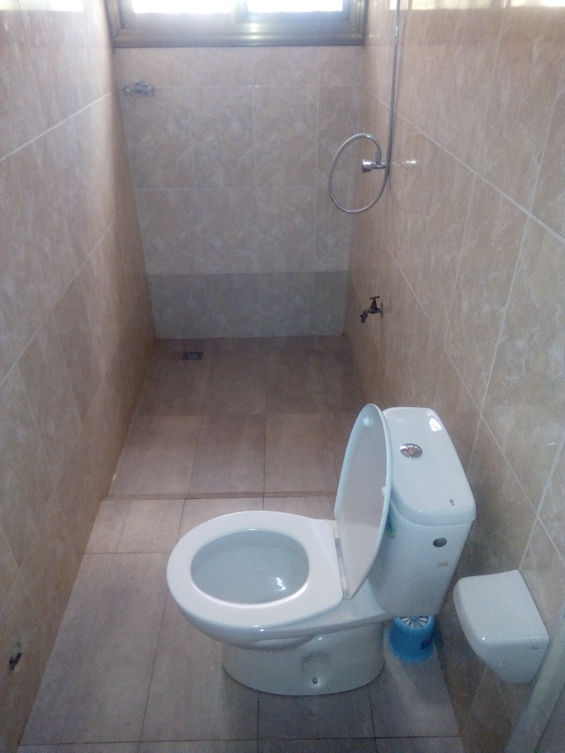 N° 4861 :
                            Appartement meublé à louer , Agoe, Lome, Togo : 300 000 XOF/mois