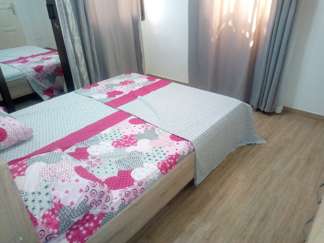 N° 4861 :
                            Appartement meublé à louer , Agoe, Lome, Togo : 300 000 XOF/mois