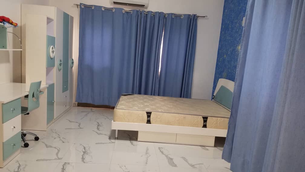 N° 4864 :
                            Villa meublée à louer , Agoe, Lome, Togo : 4 000  000 XOF/mois
