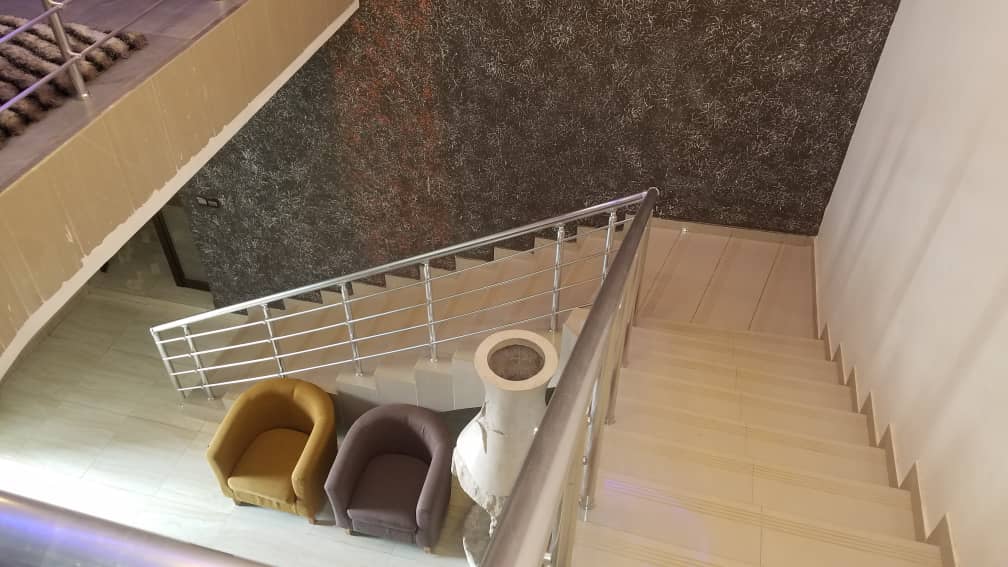 N° 4864 :
                            Villa meublée à louer , Agoe, Lome, Togo : 4 000  000 XOF/mois