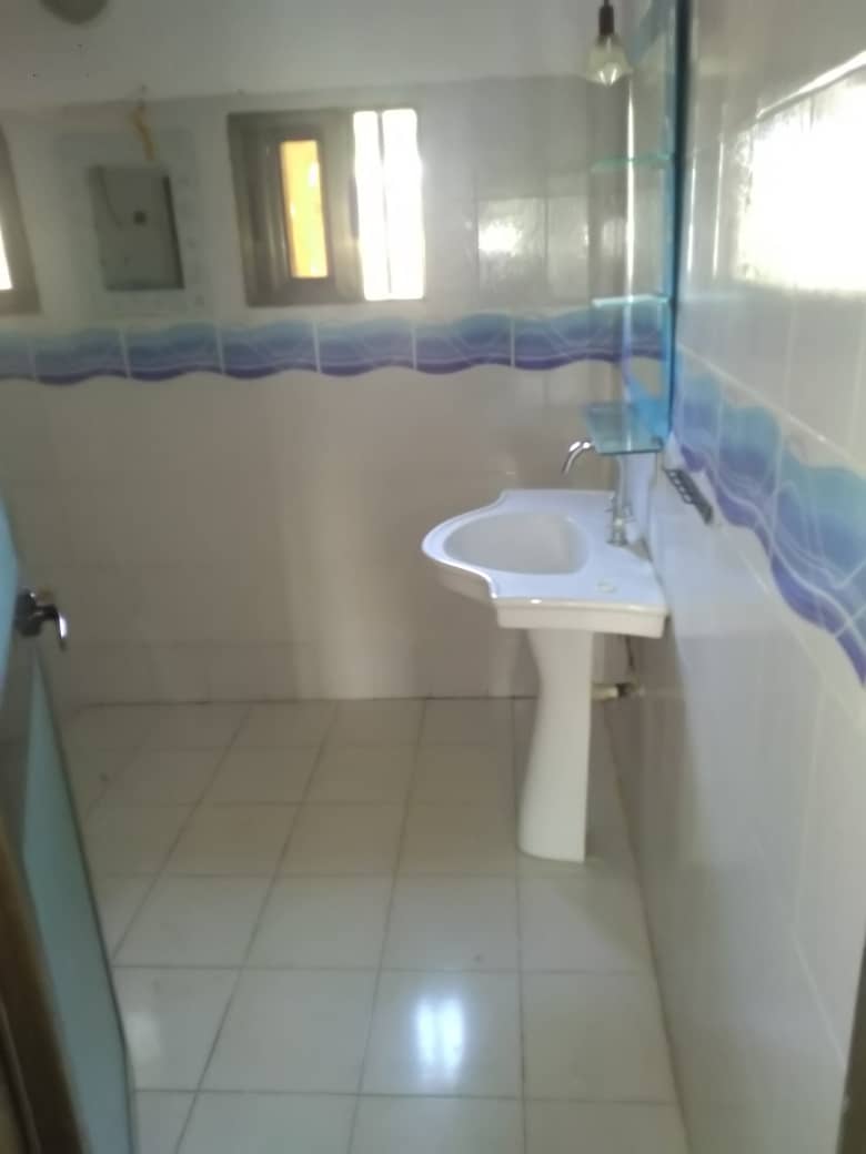 N° 4871 :
                            Appartement à louer , Agoe, Lome, Togo : 90 000 XOF/mois