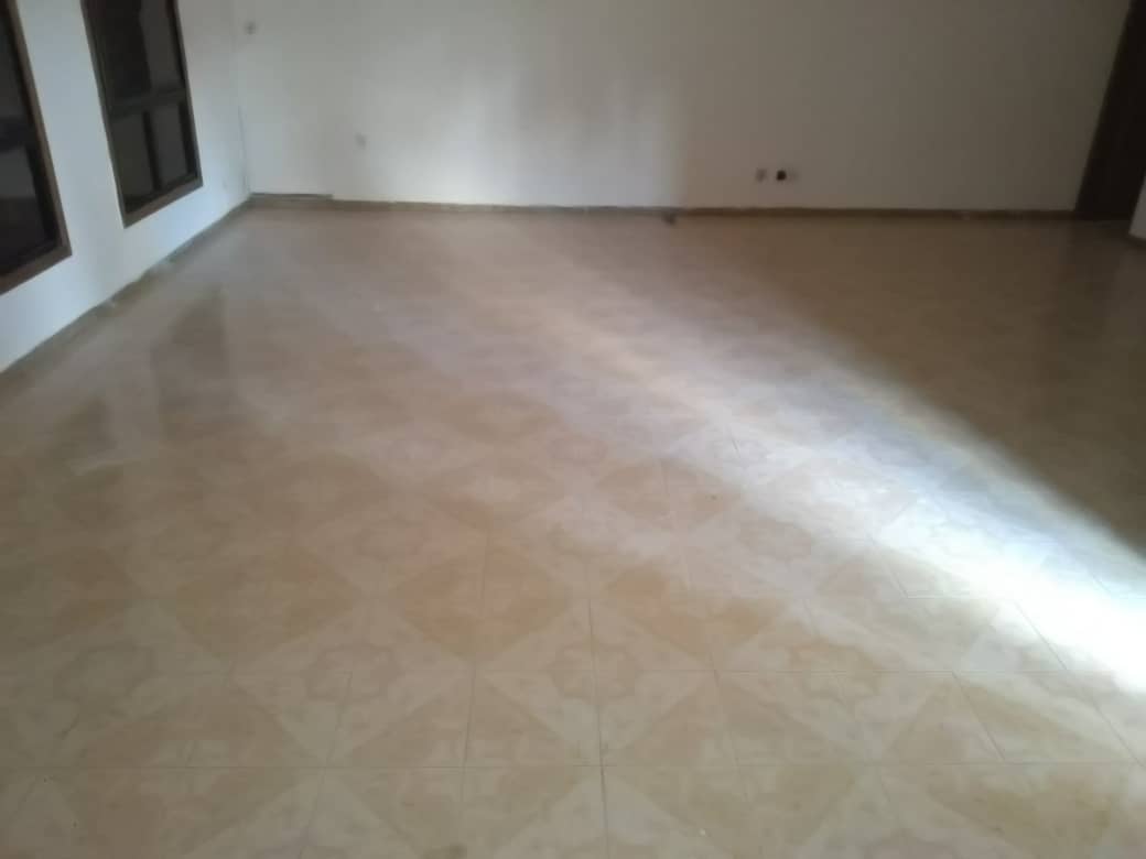 N° 4876 :
                            Villa à louer , Agoe, Lome, Togo : 170 000 XOF/mois
