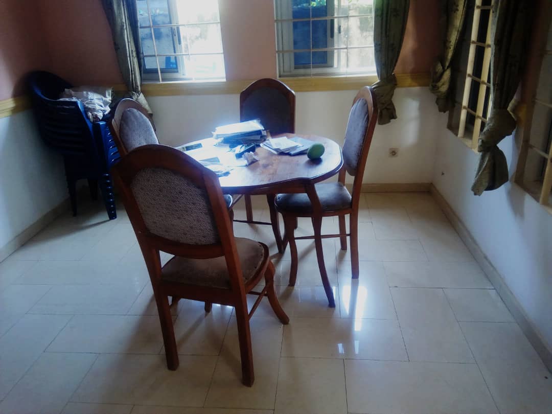 N° 4885 :
                            Appartement meublé à louer , Adidogome, Lome, Togo : 250 000 XOF/mois