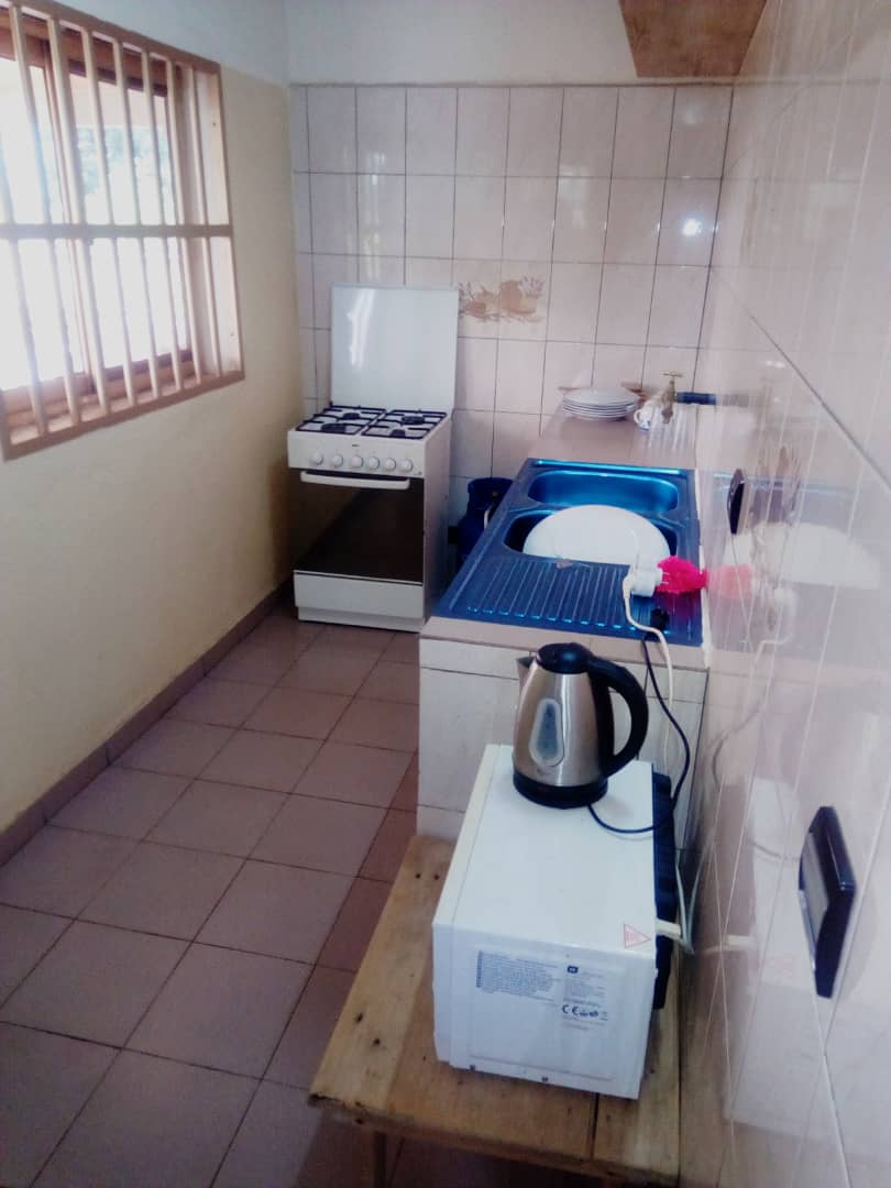 N° 4891 :
                            Appartement meublé à louer , Adidogome, Lome, Togo : 200 000 XOF/mois